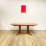 Extendable mid century oval teak dining table by Glostrup, 1960s