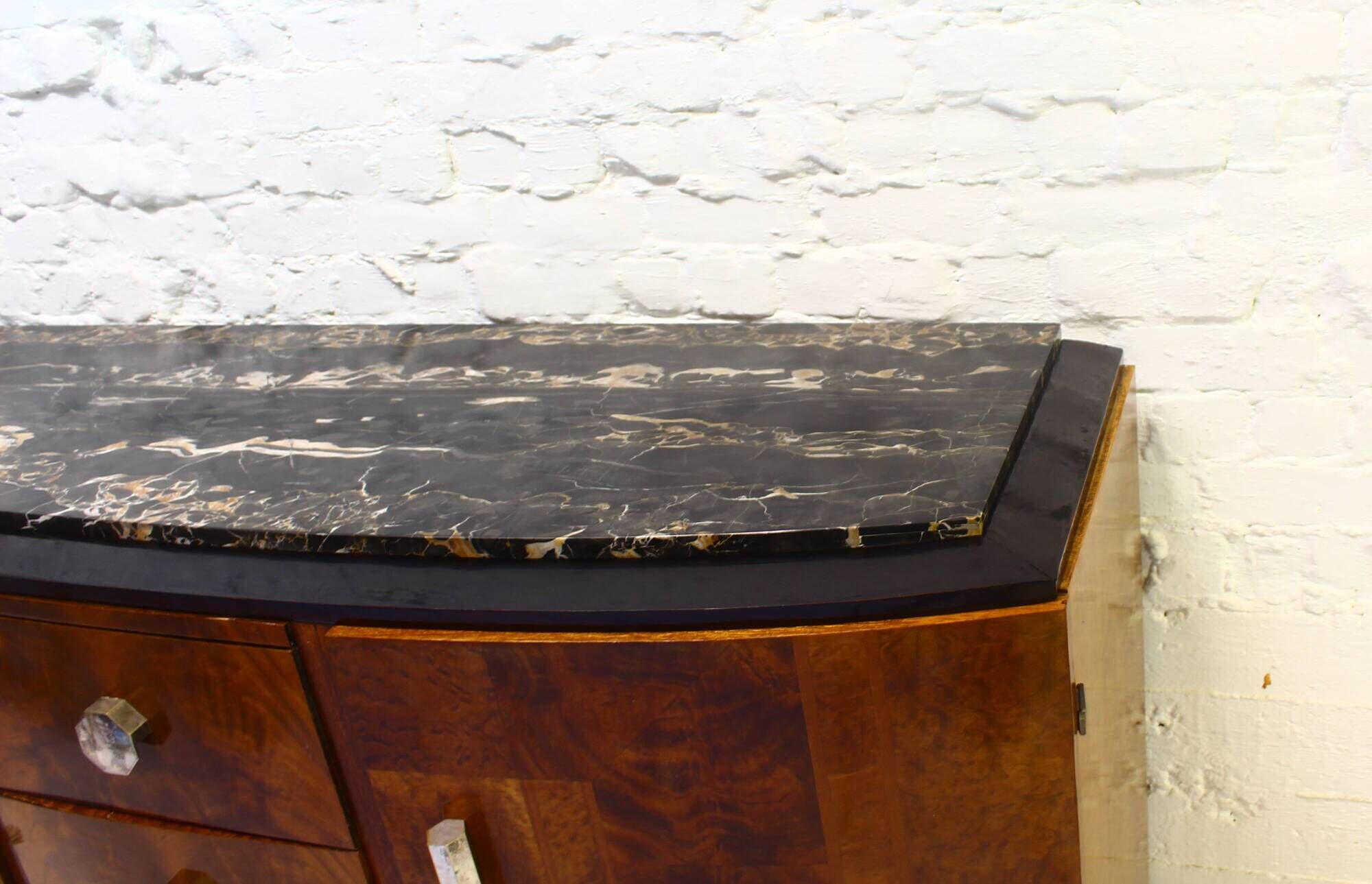 French Art Deco sideboard from the 1930s
