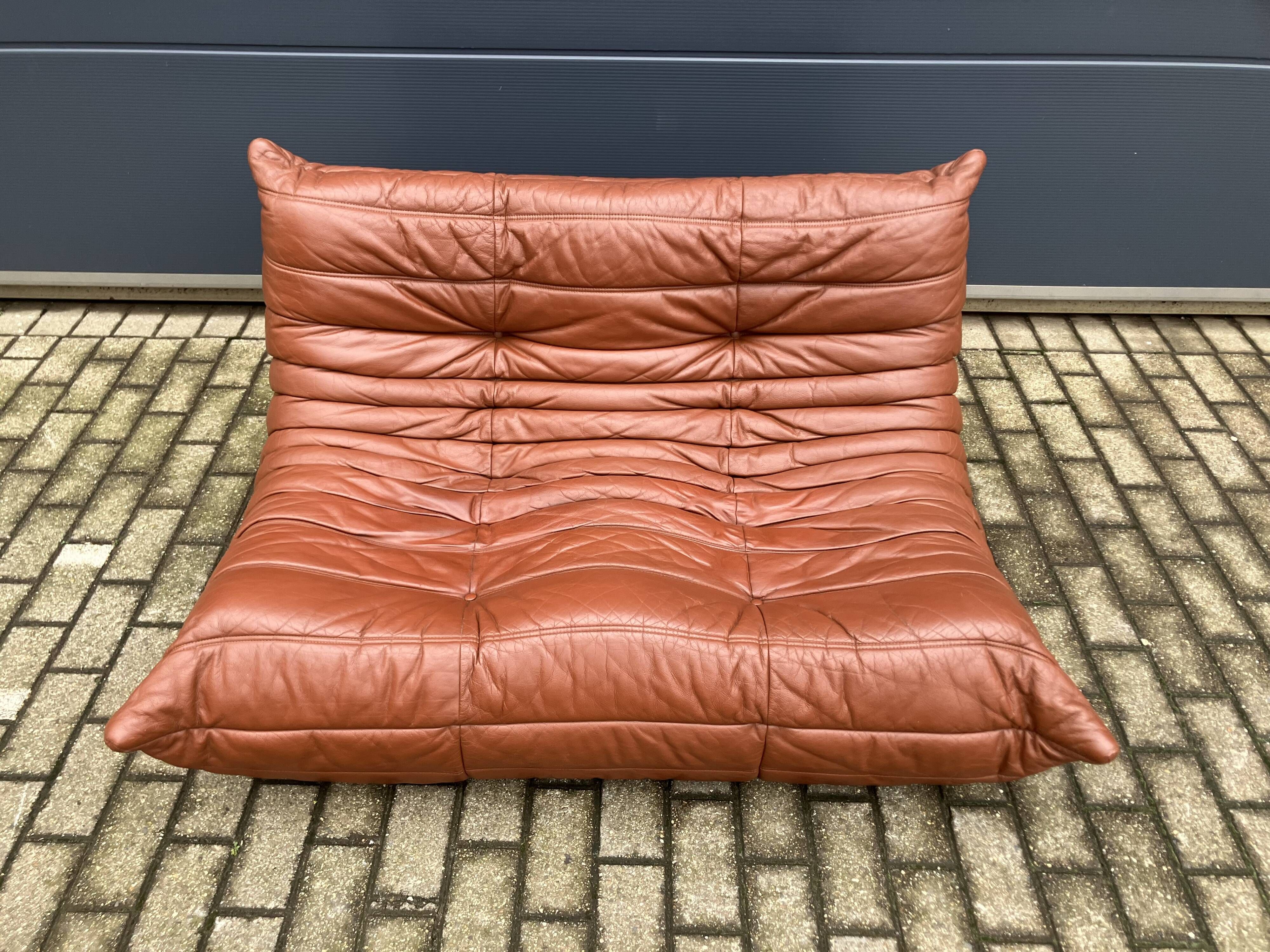 100% original vintage Cognac leather Togo Ligne Roset 2zit