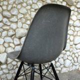 DSW Charles & Ray Eames Chair for Herman Miller Grey Elephant Grey Dowel