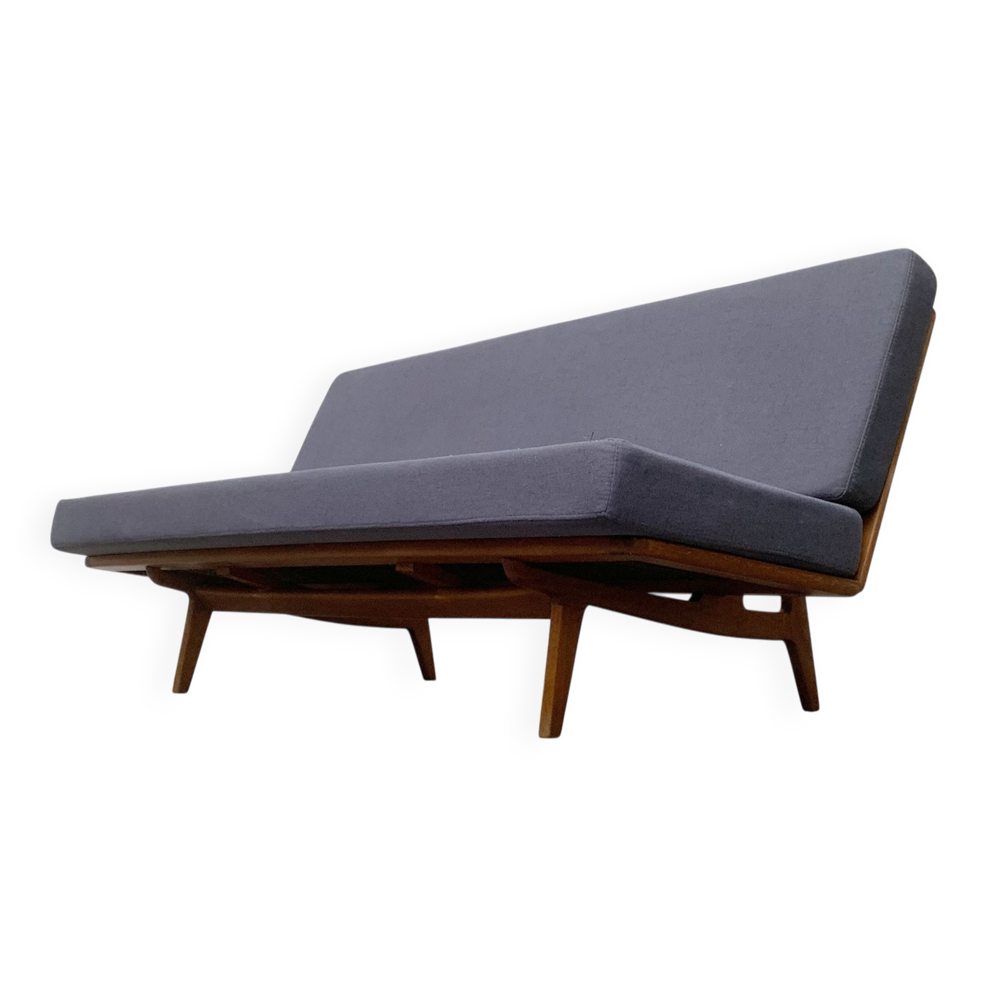 Mid-century minimalist teak canapé by Orla Mølgaard Nielsen for France & Søn / France & Daverkosen.