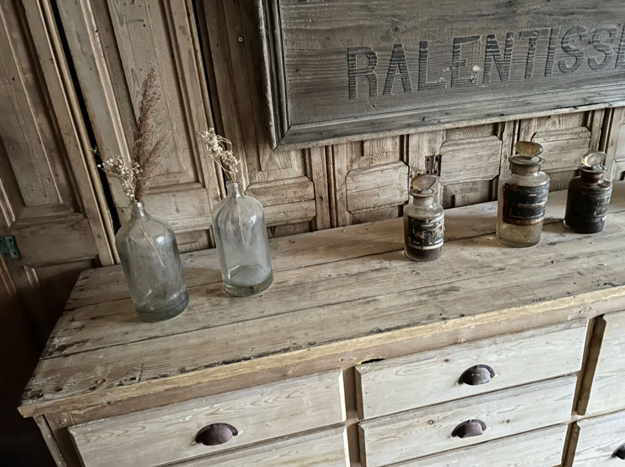 Antique workshop drawer unit from the early 20th century.