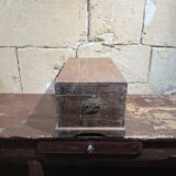 Small Indian chest with two levels and several compartments, unique piece