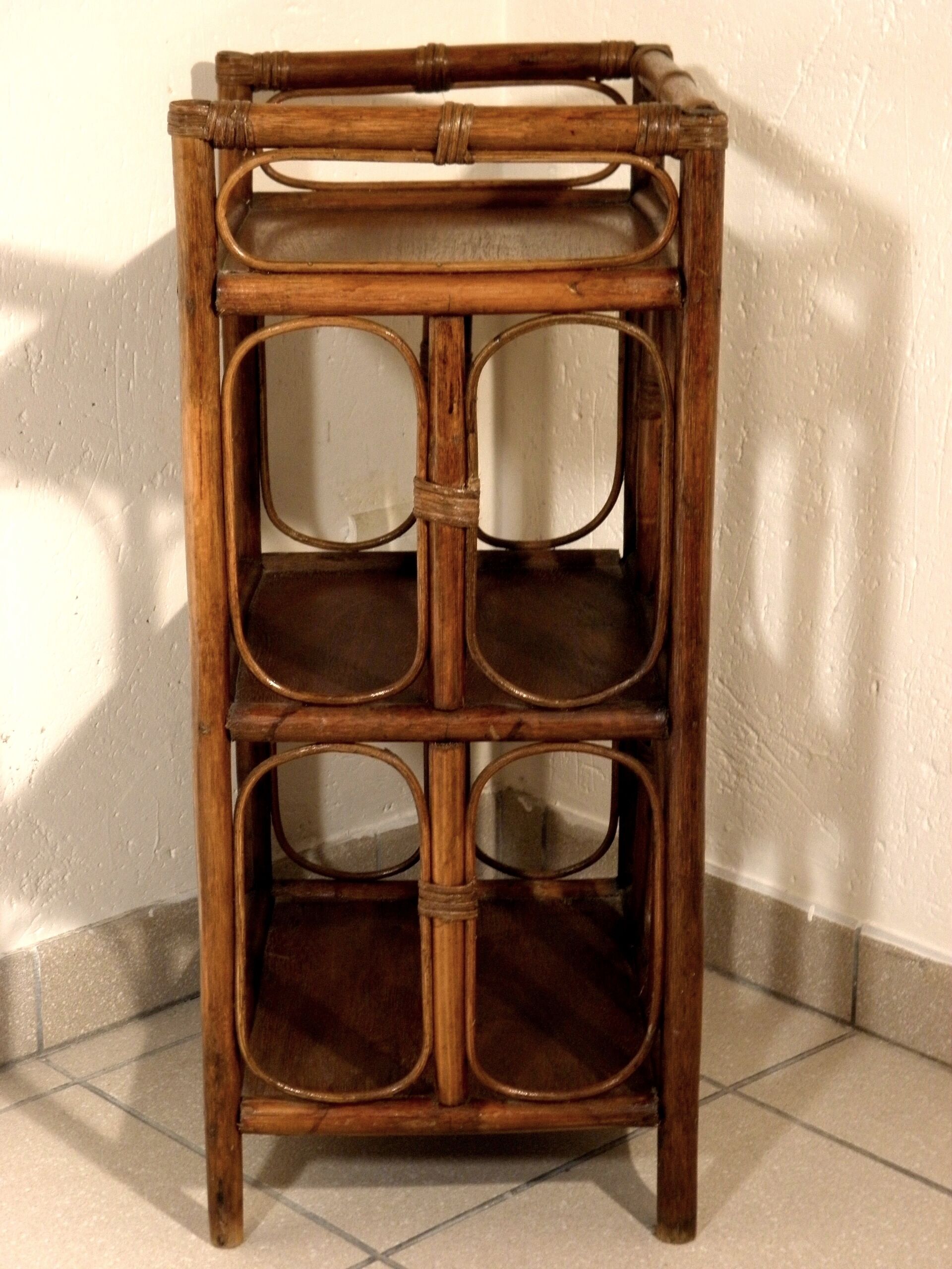 Rattan shelf 69x38cm