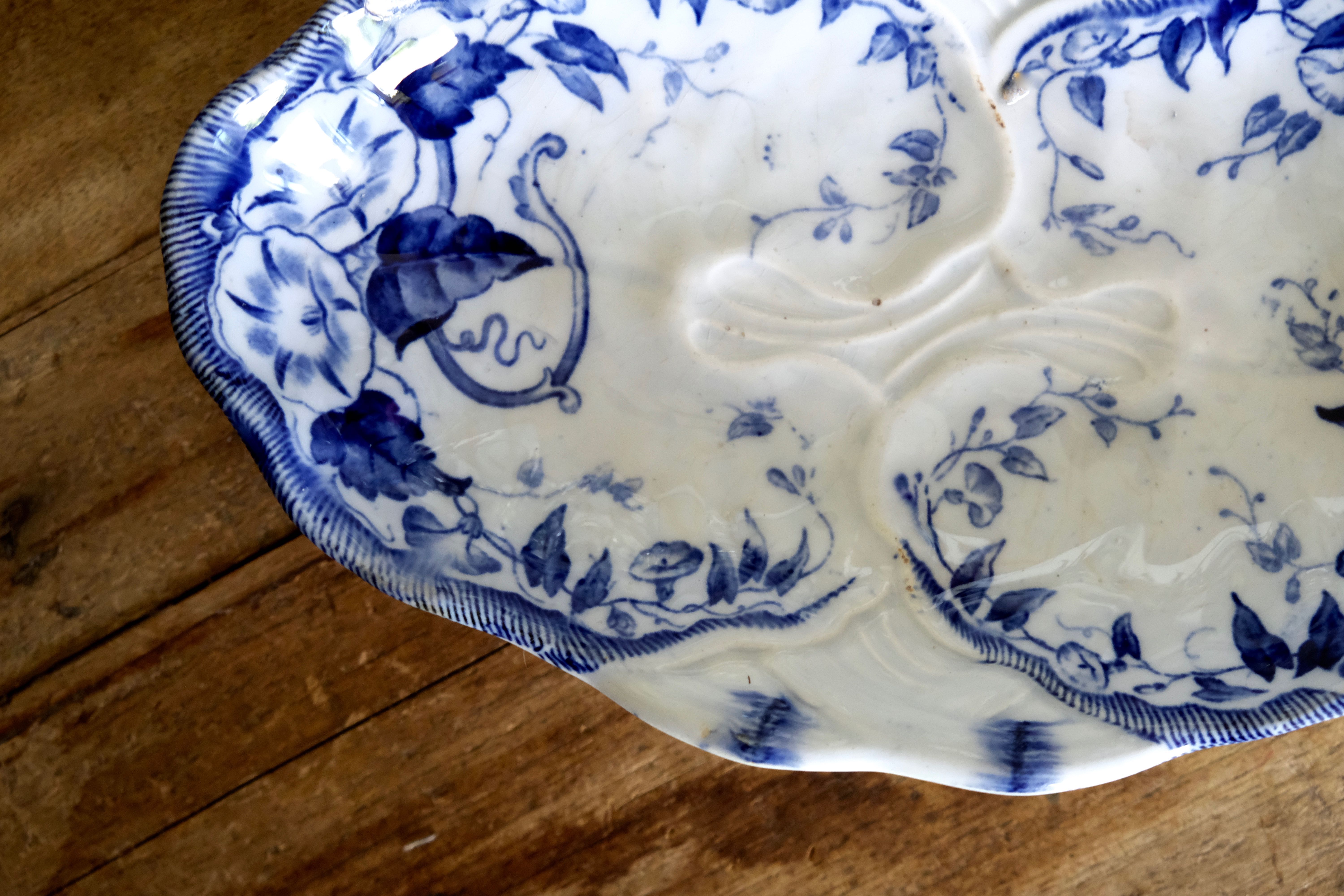 Ravier in porcelain, Ironstone, model Flora, Creil & Montereau XIXth