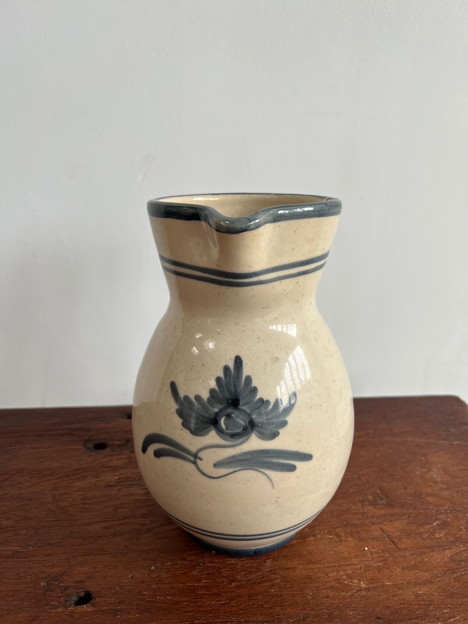 Off-white glossy ceramic decanter, hand-painted gray blue patterns H:20cm