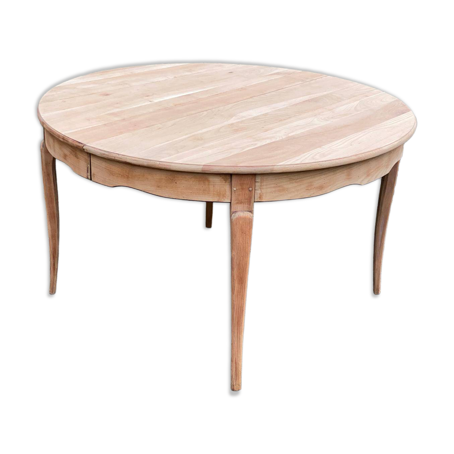 Renovated round dining table in solid wood, Louis XV style from the 19th century.