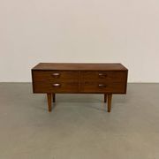 Petite commode en palissandre par Kai Kristiansen années 60