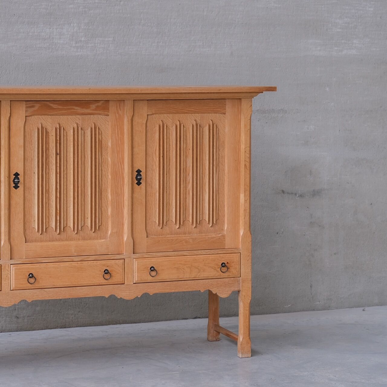 Sideboard