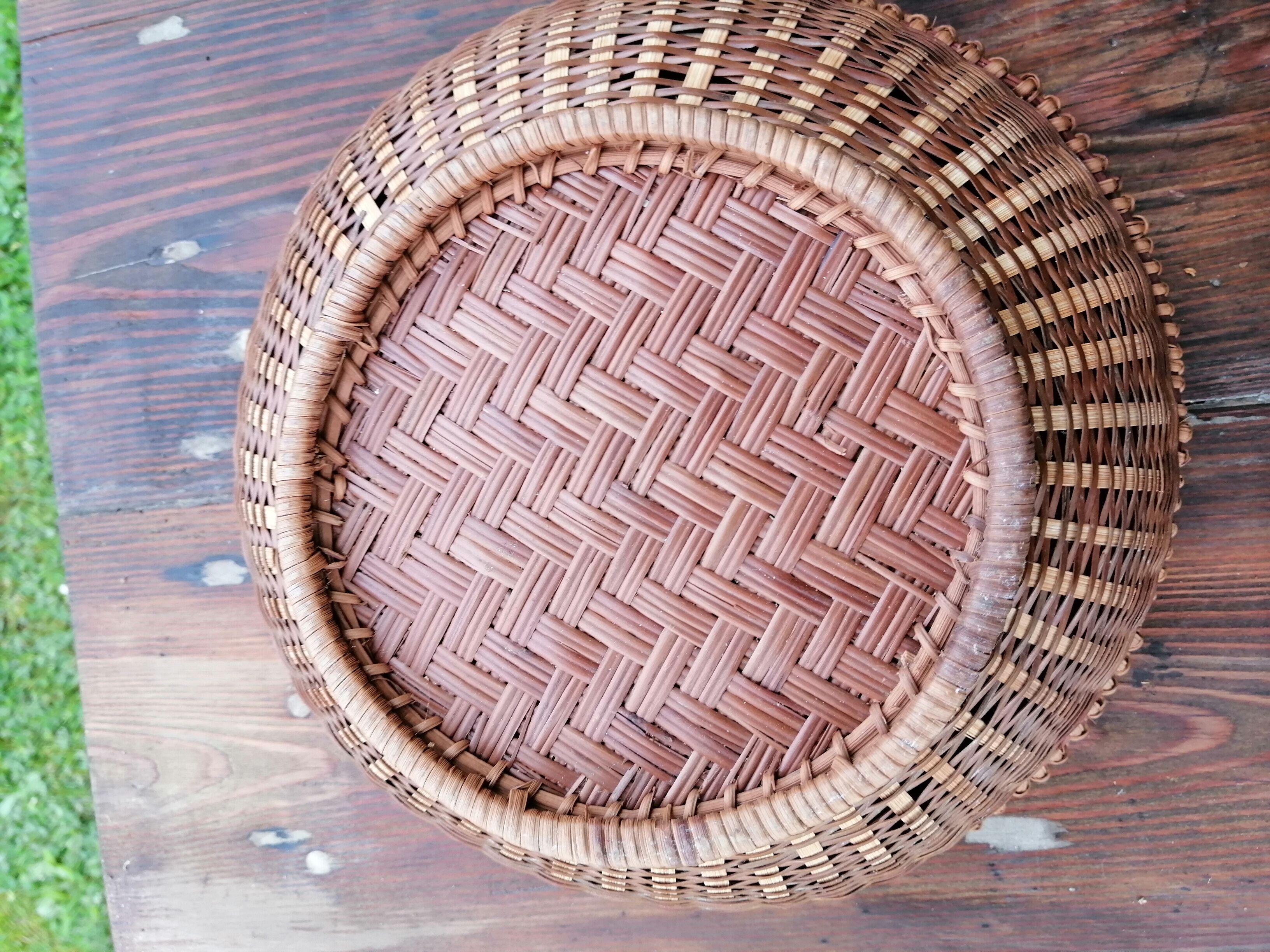 Wicker fruit basket