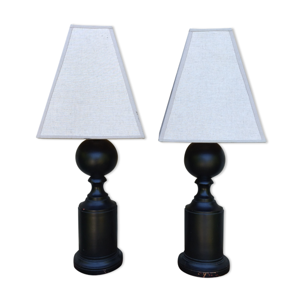 Paire de lampes en bois tourné
