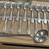 Service de table de 25 couverts en métal argenté art déco