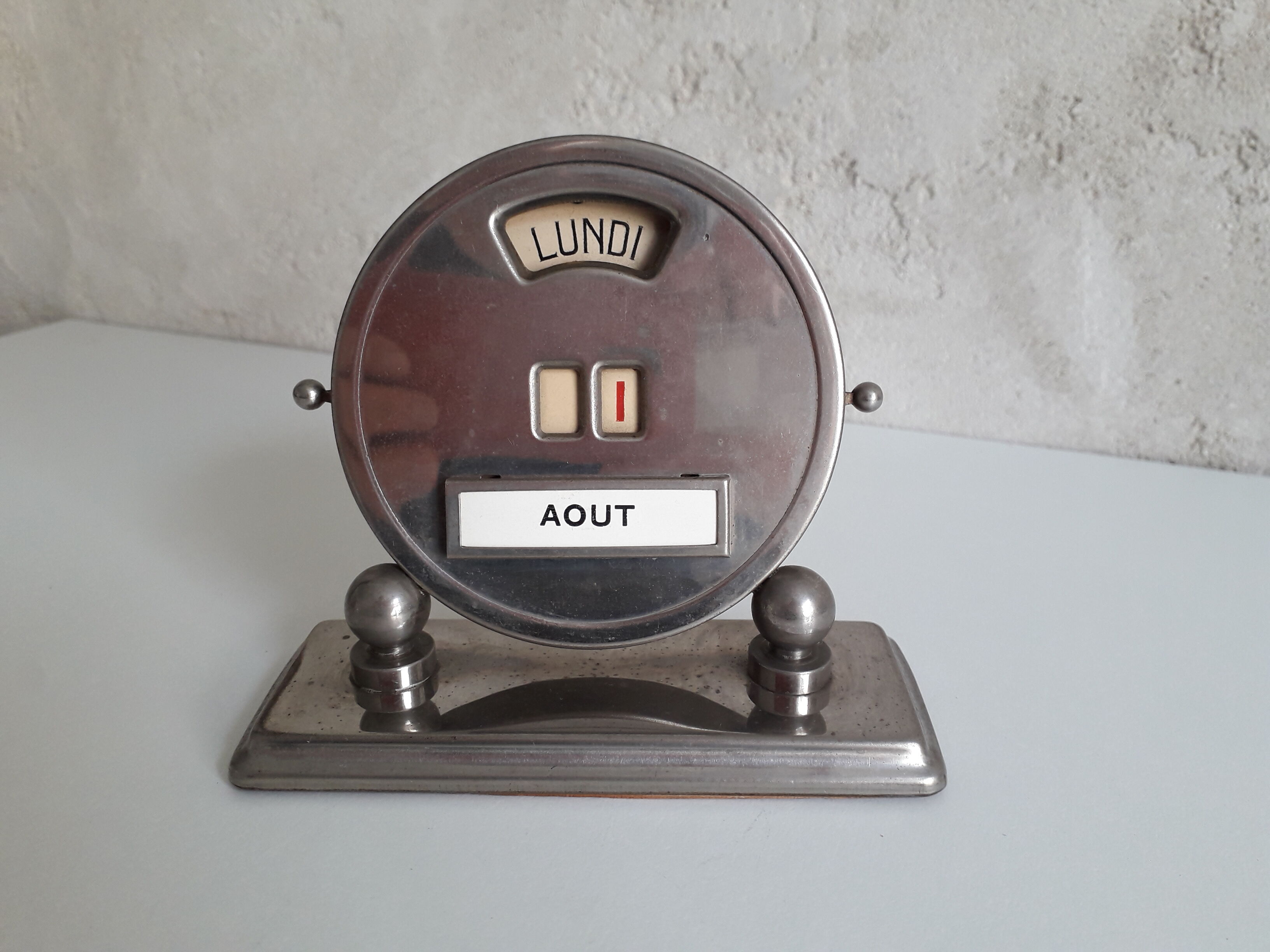 Calendrier perpétuel Art déco Mistral