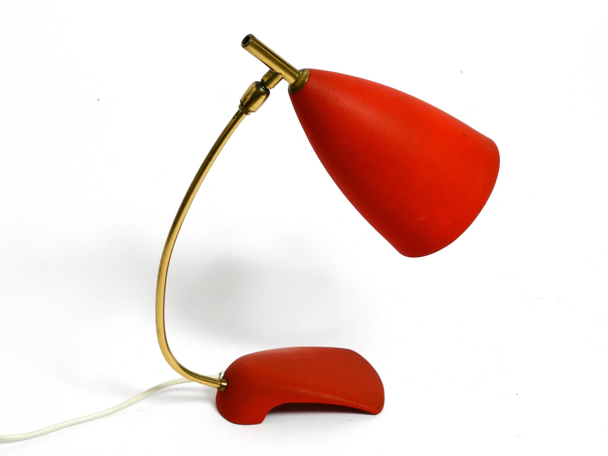 Rare Cosack Mid Century table lamp with red fine wrinkle finish and brass n