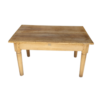 Coffee table wood