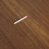 Extendable round table with butterfly extension system