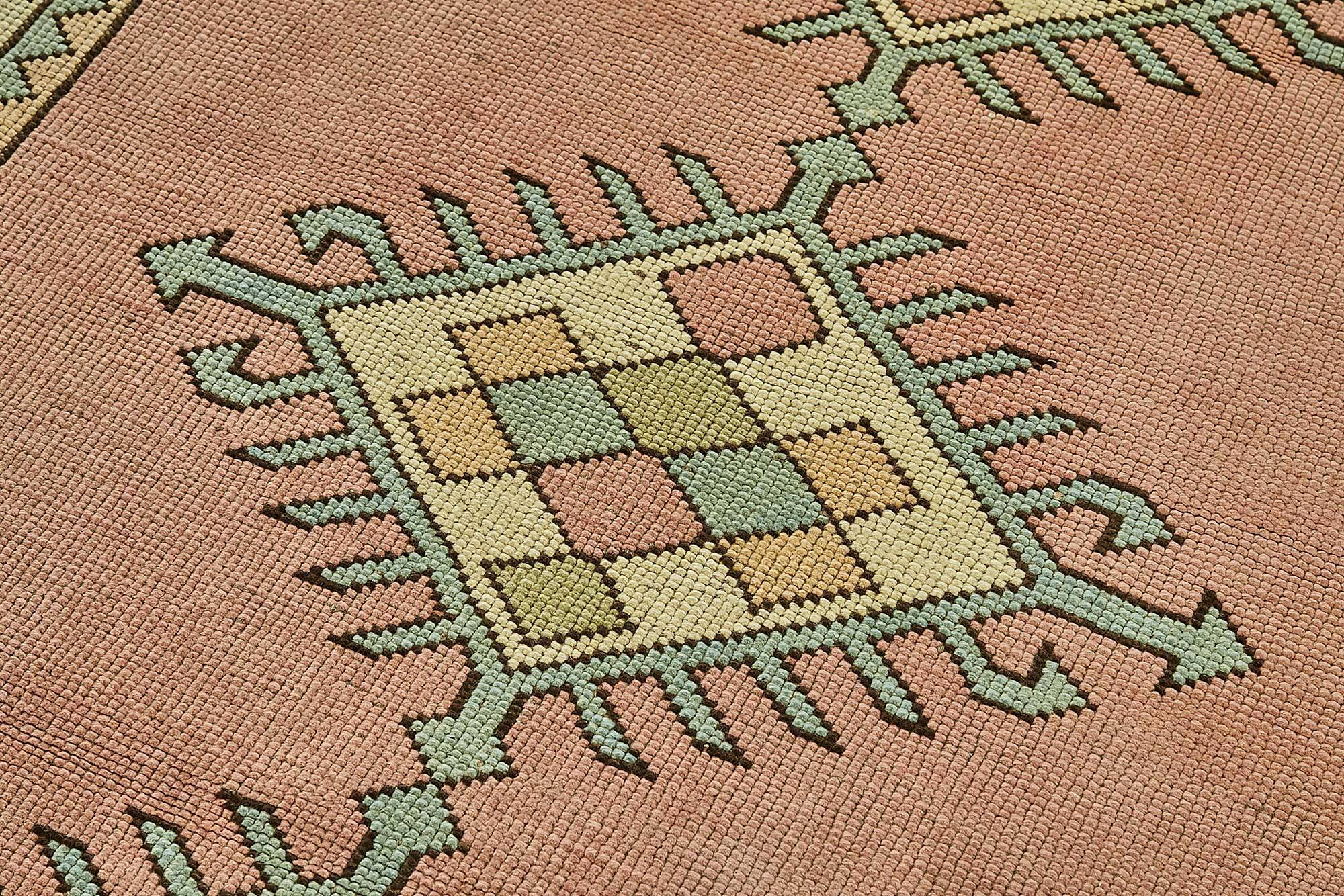 Turkish Vintage Anatolian Rug 124 cm x 190 cm