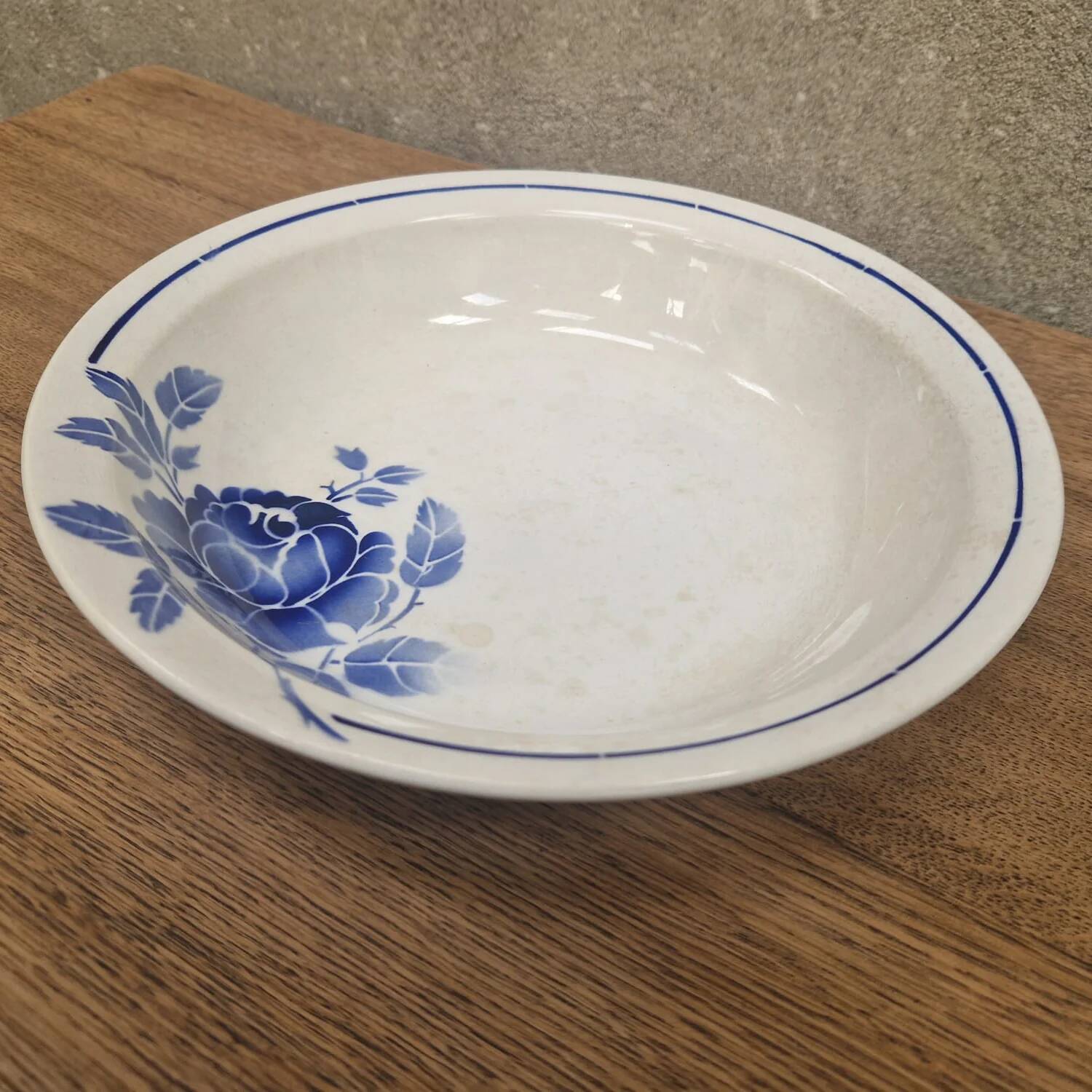 Antique serving dish "St Amand"