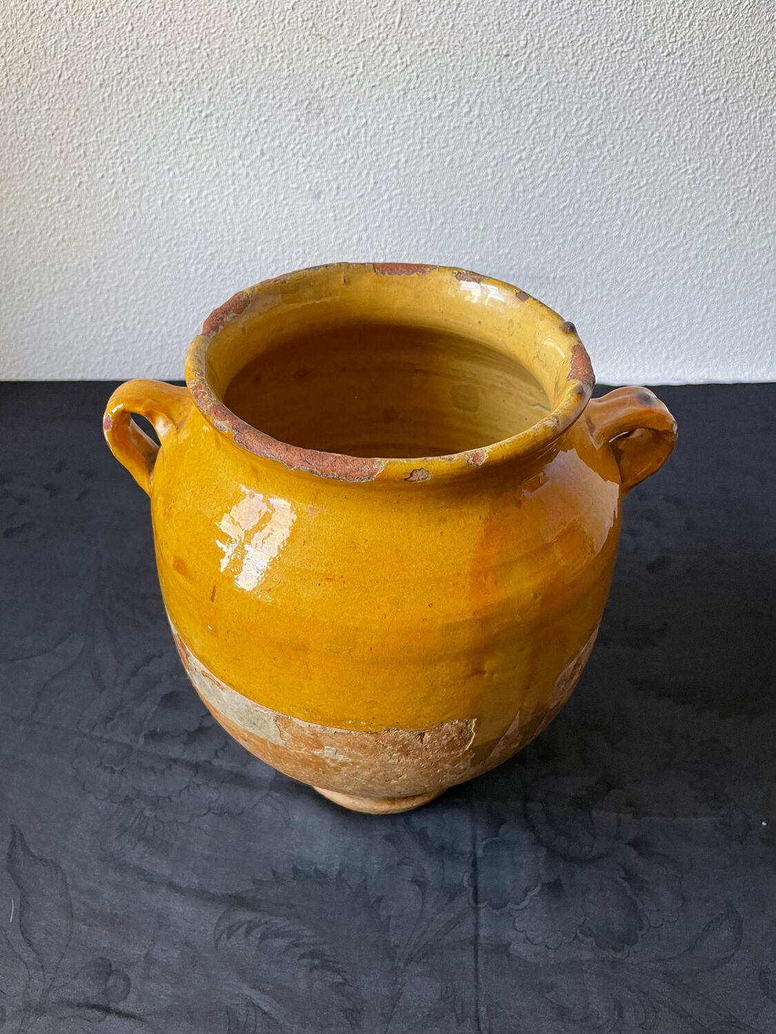 Old pot confit / fat glazed terracotta yellow southwest France