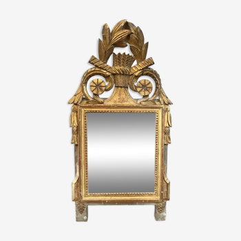 Miroir ancien en bois sculpté et doré XVIIIe, 68x35 cm