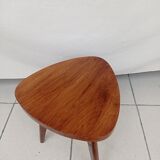 Tripod table