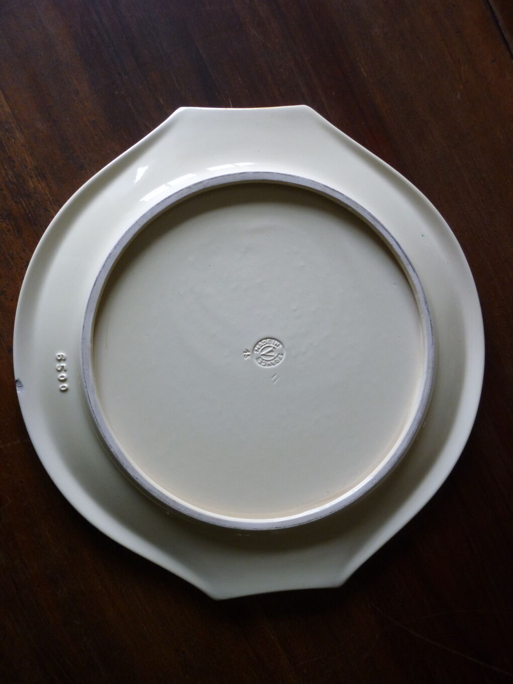 Vallauris trivet with aquatic decoration