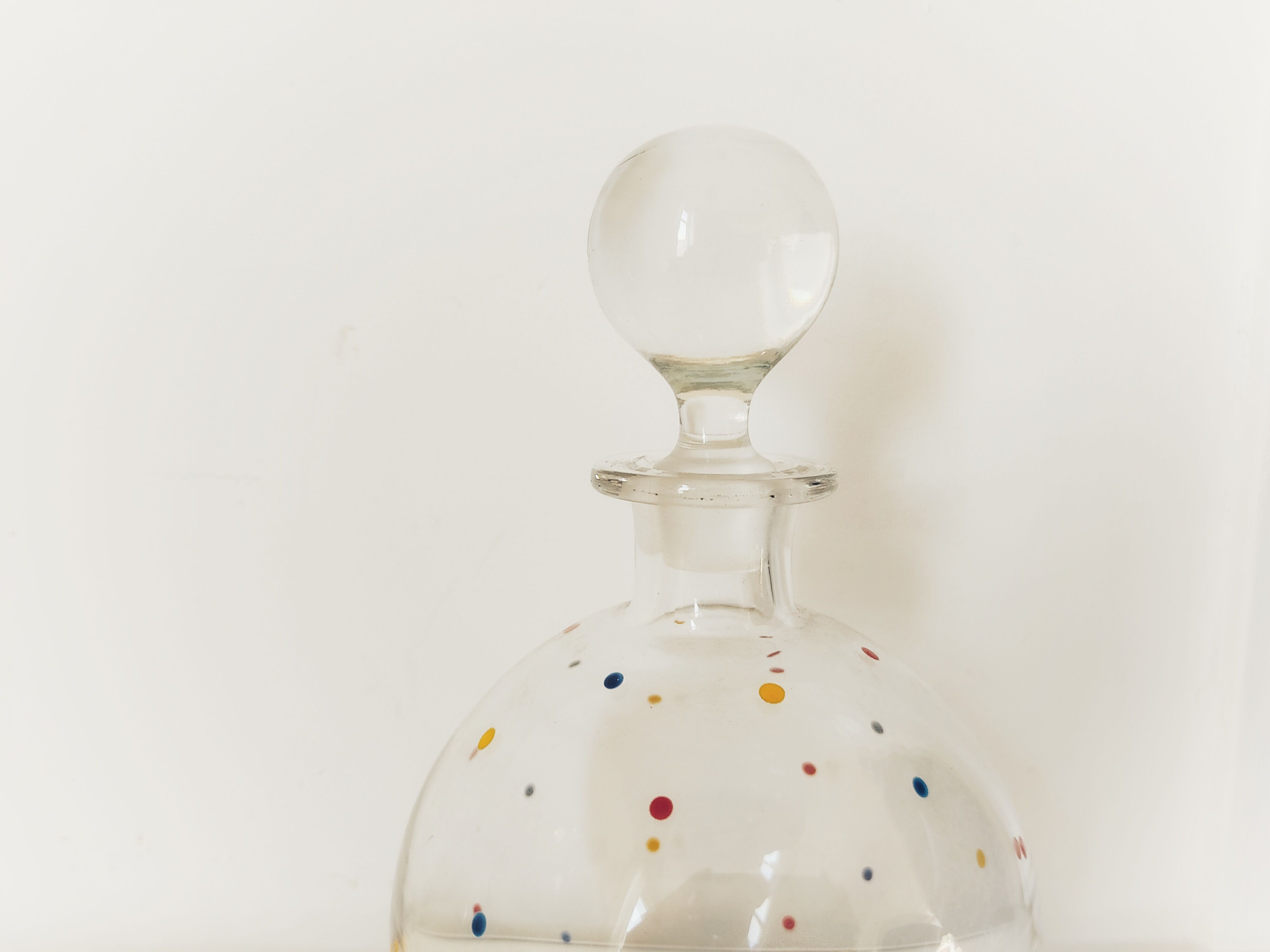 Crystal decanter with colored enamel dots