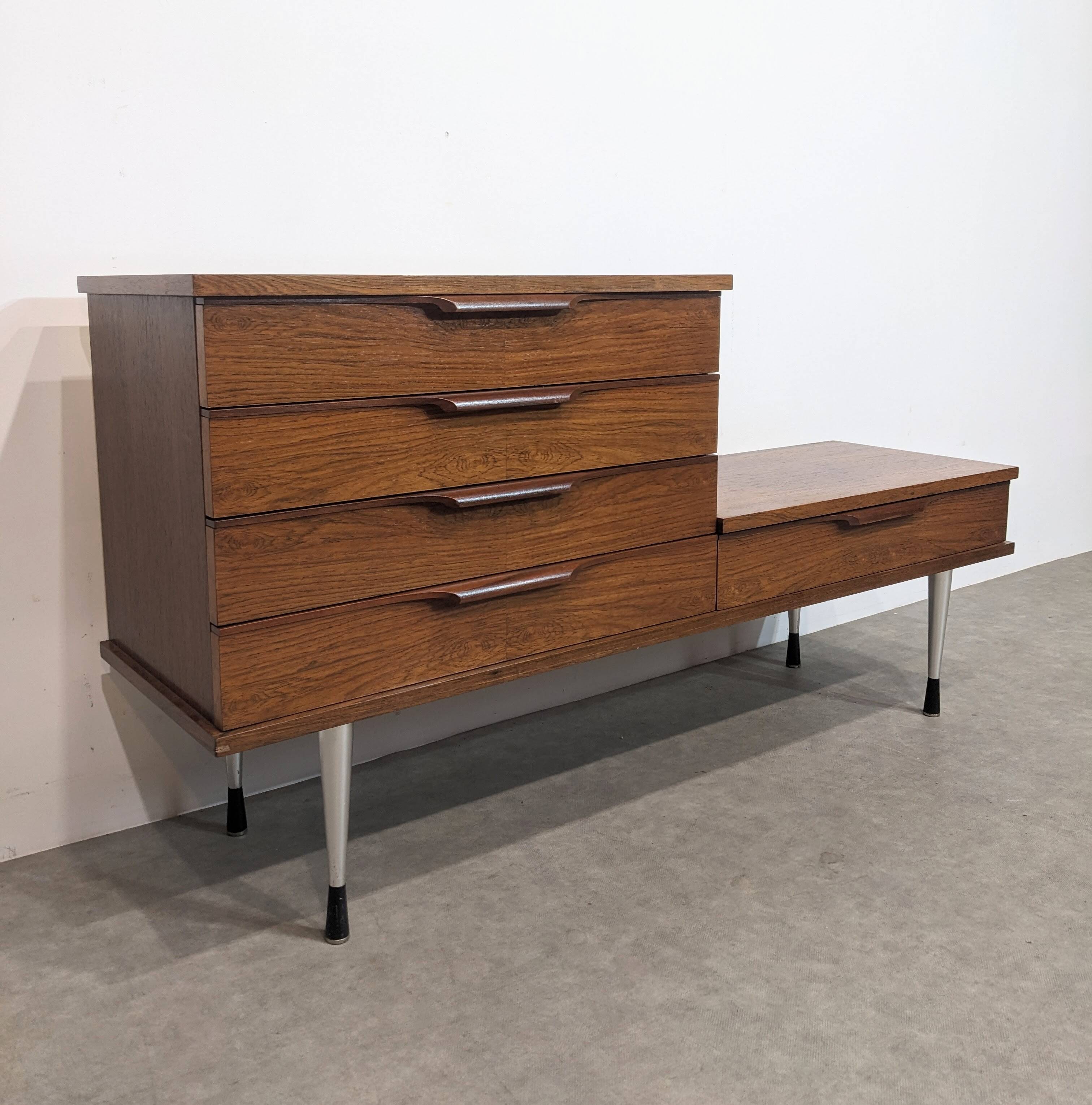Commode, coiffeuse mid-century