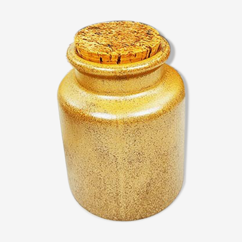 Sandstone pot with cork