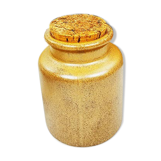 Sandstone pot with cork