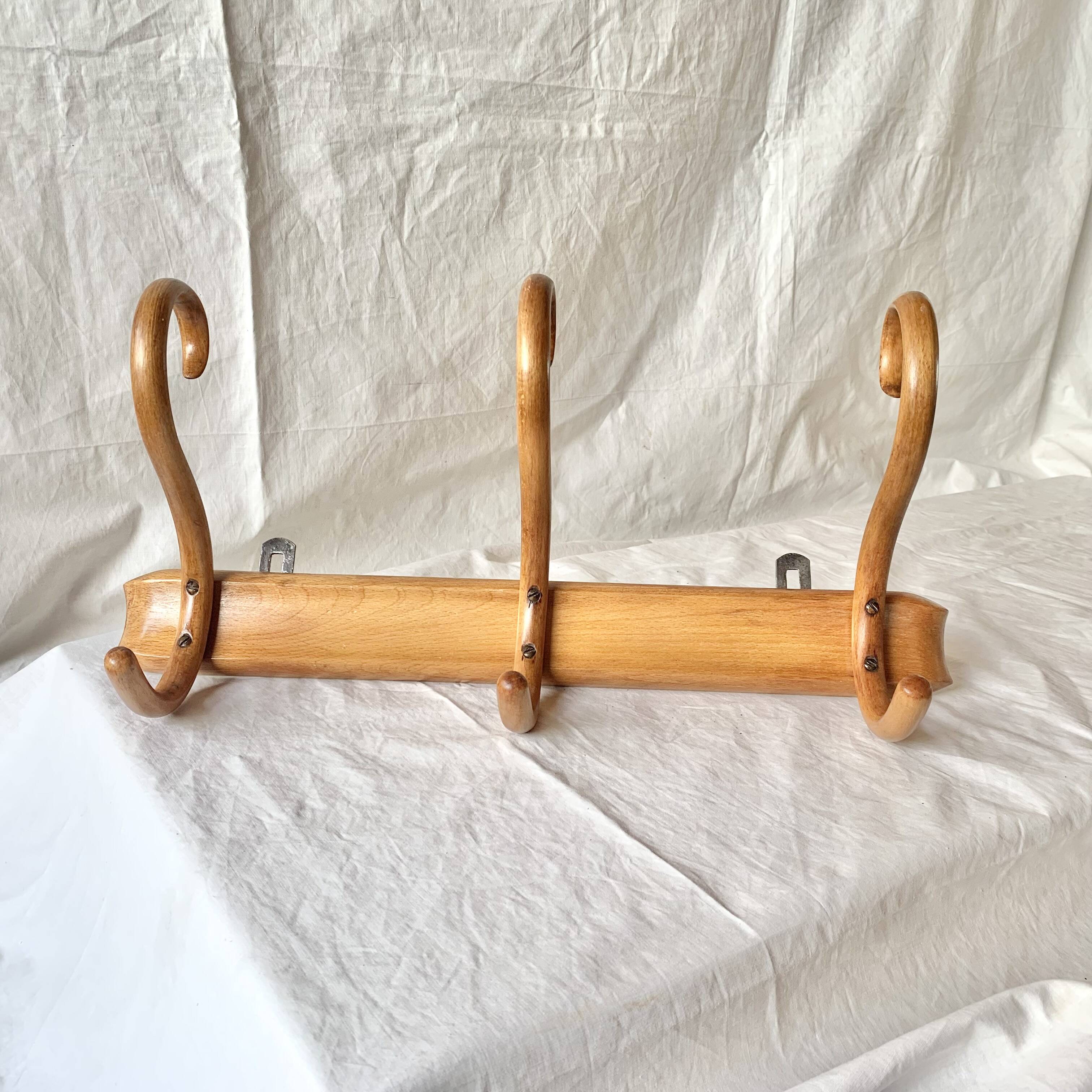 Old Thonet wall coat rack in bent wood - 3 hooks