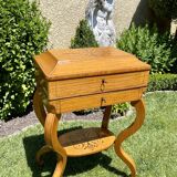 Table à ouvrages en loupe de frêne époque Charles X