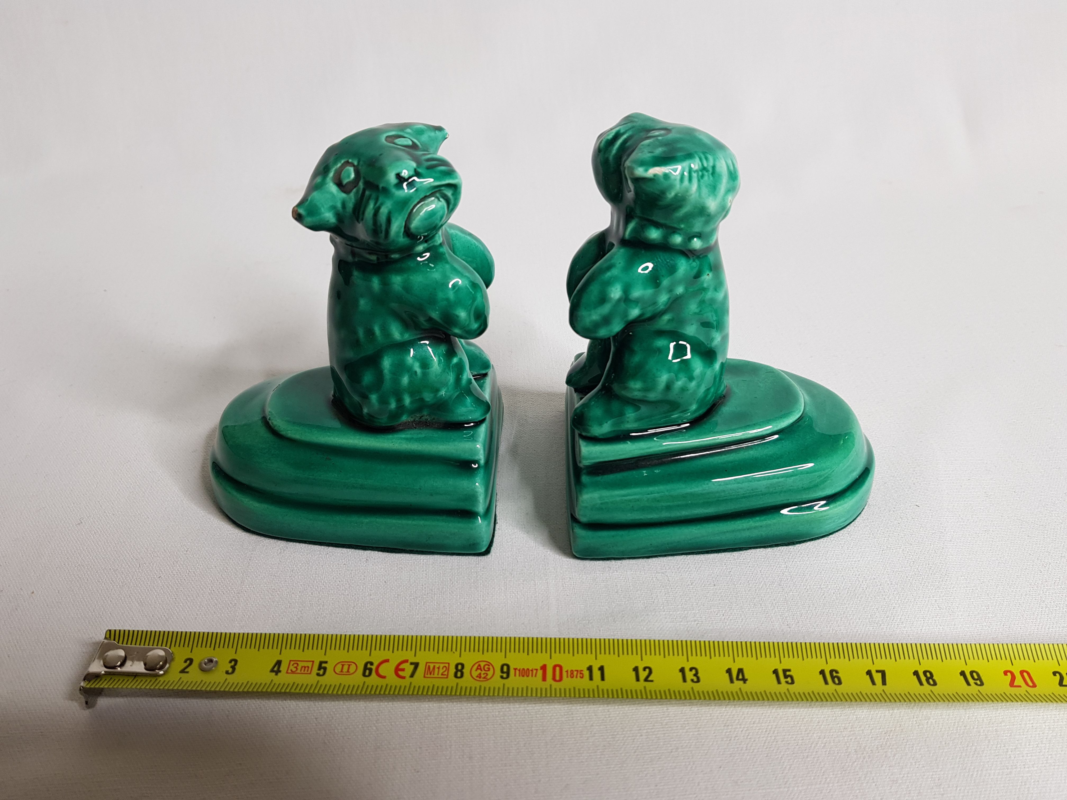 Pair of dog-shaped dog-shaped art deco dogs in green dabbling