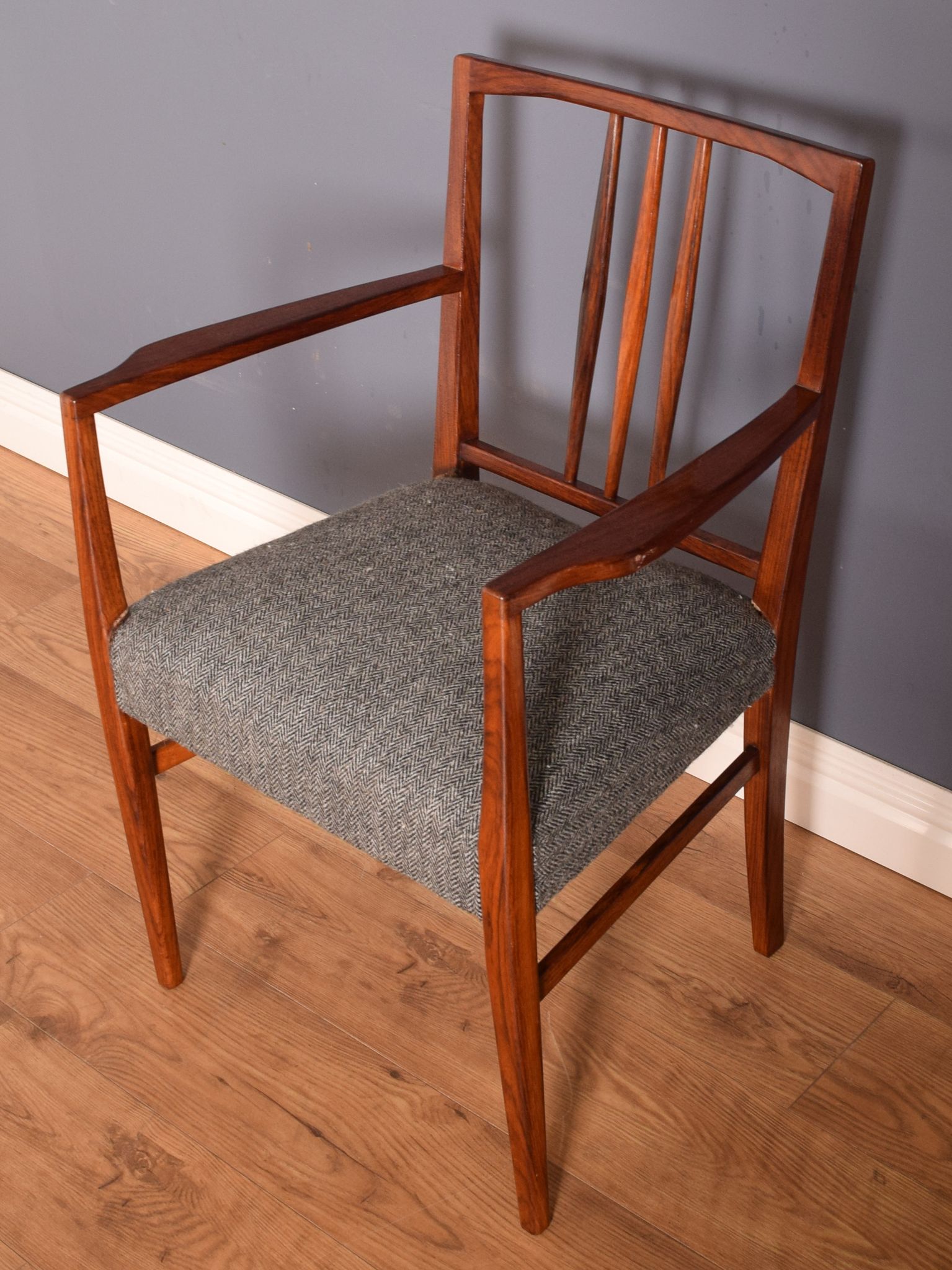Dining table and 8 chairs