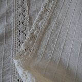 Old linen and macramé tablecloth 1.50/1.72