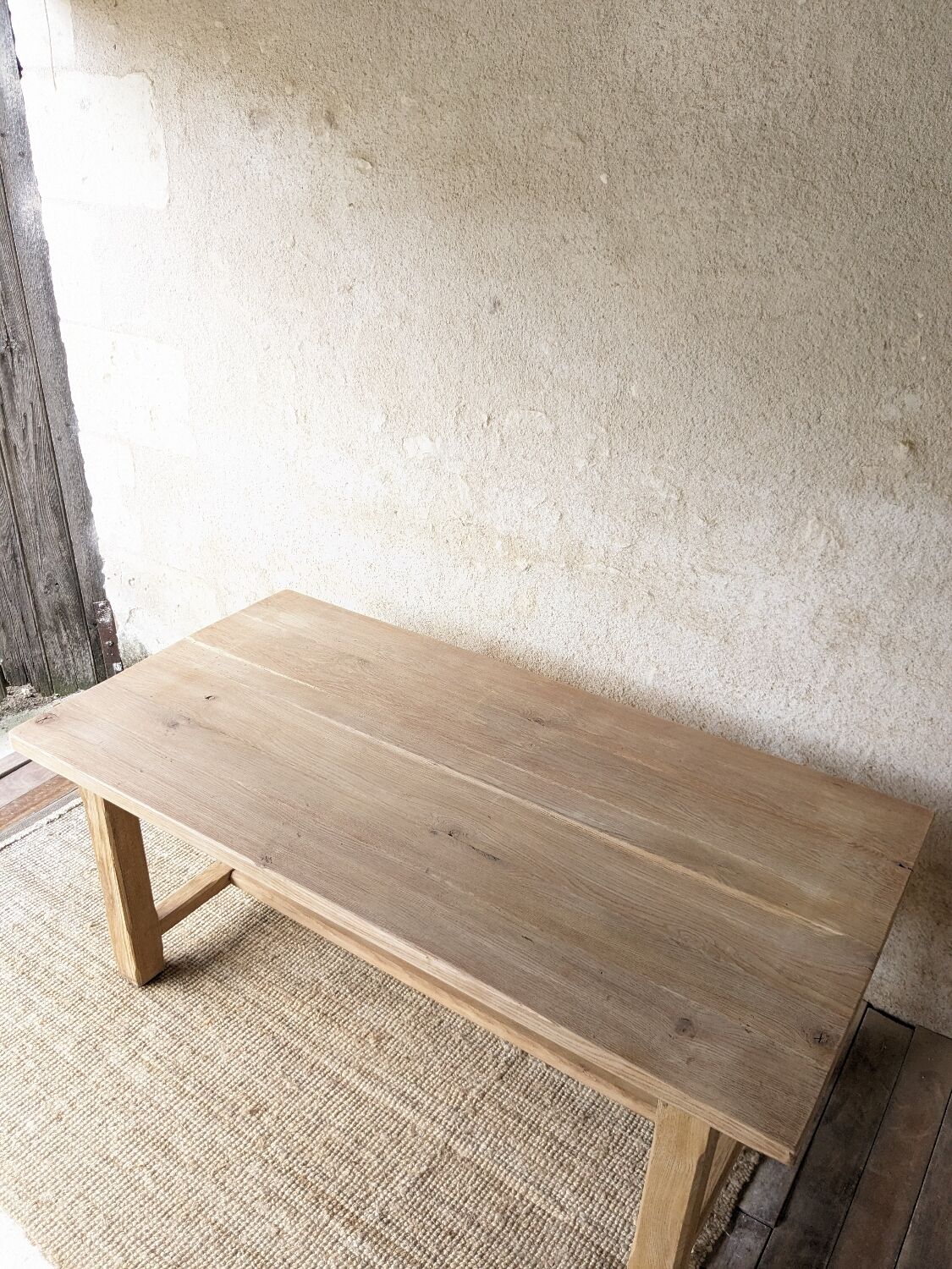Farm table