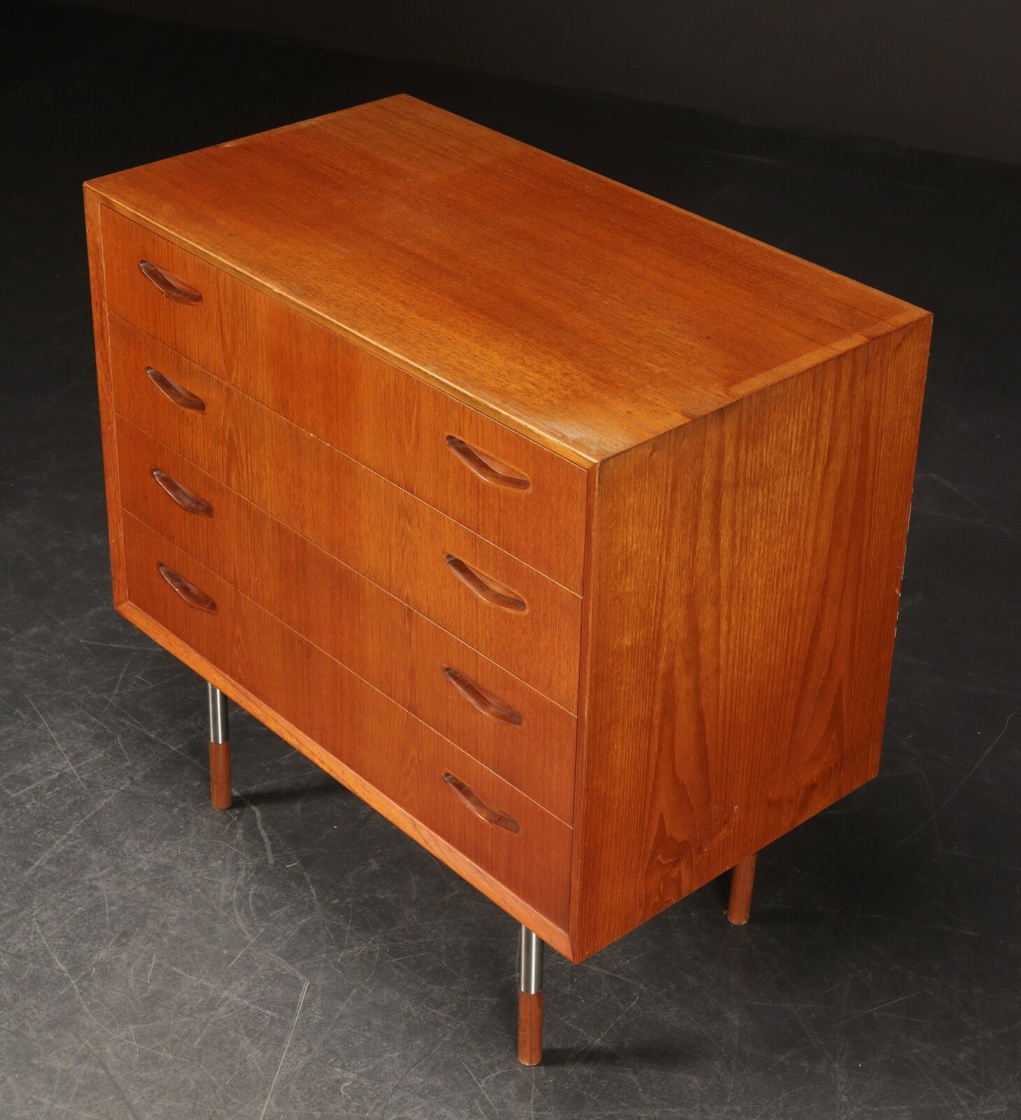 Commode en teck, années 1960