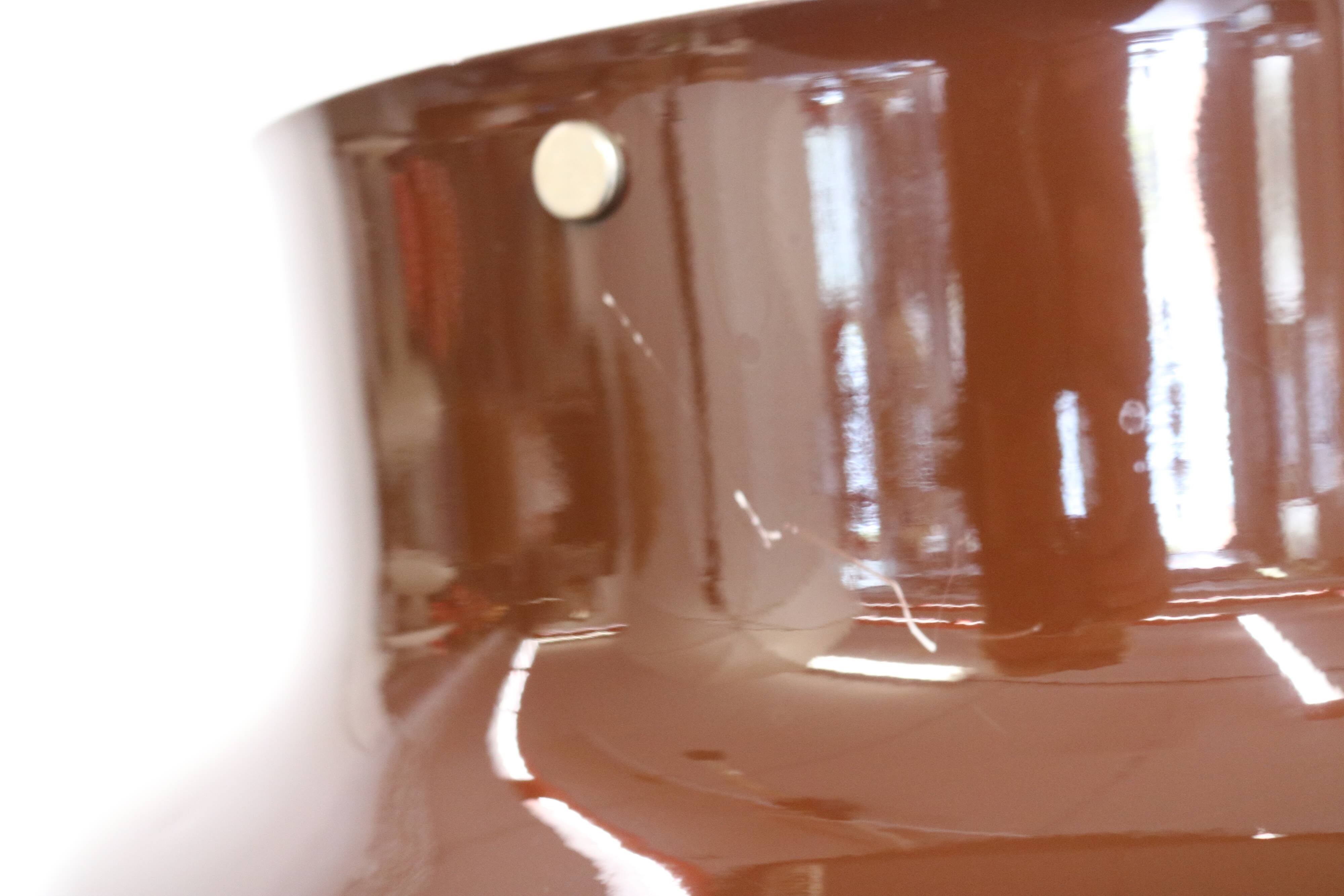 Suspension Bumling marron chocolat par Ateljé Lyktan conçue par Anders Pherson