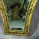 Miroir biseauté en bois et stuc doré 49 x 35,5 cm
