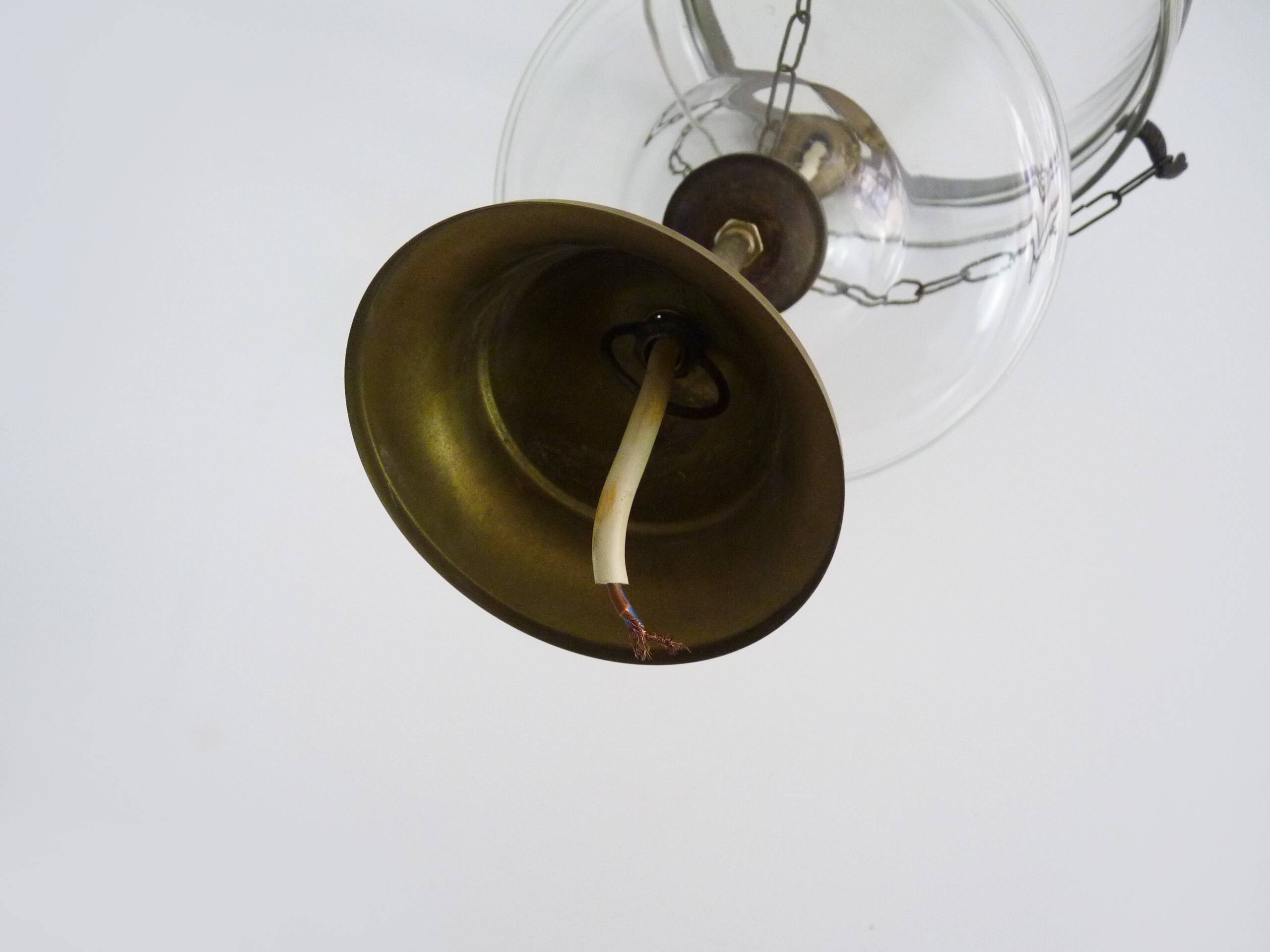 Glass bell lantern with its fumivore. XIXth