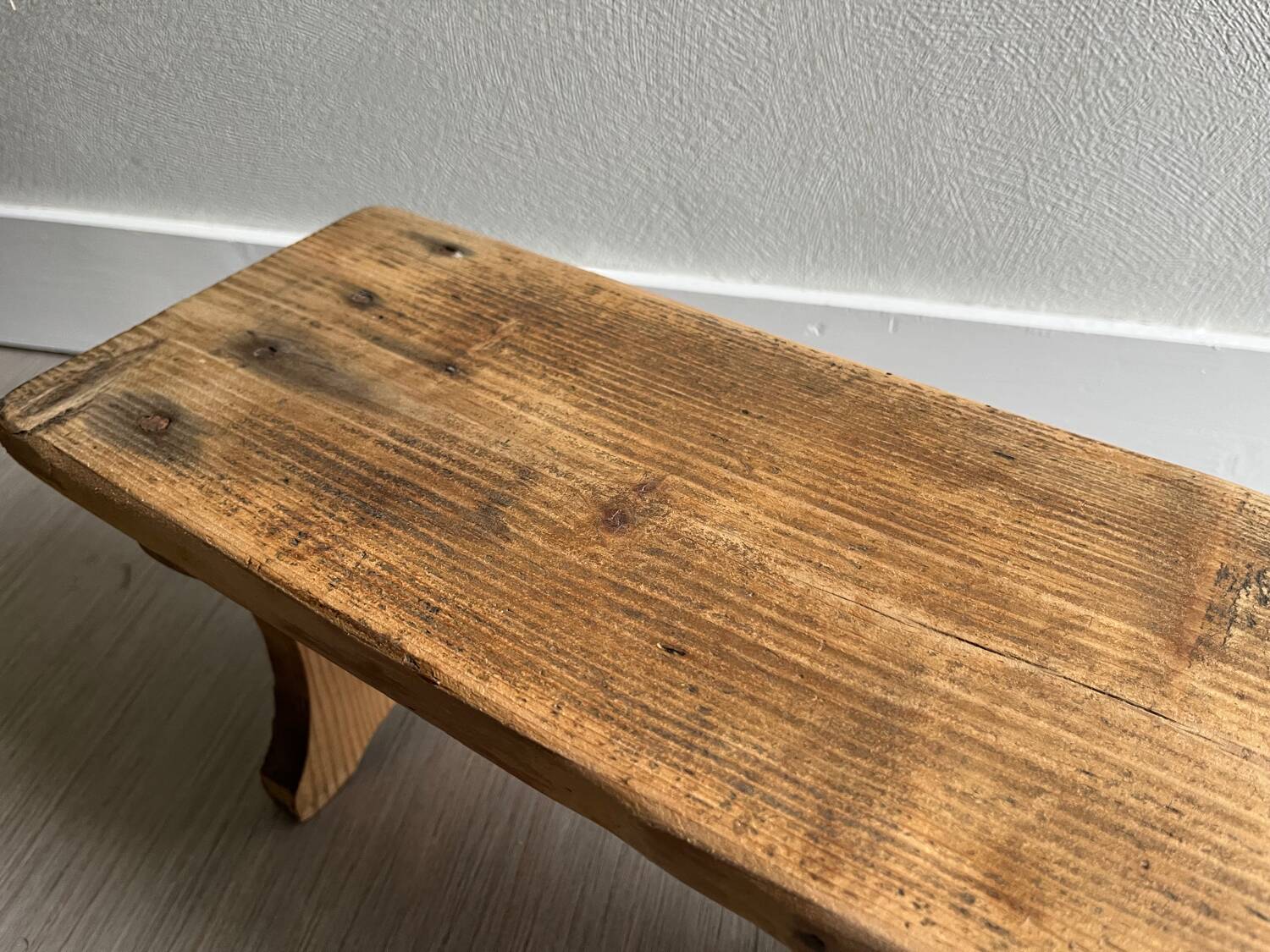 Small bench / stool / wooden step stool