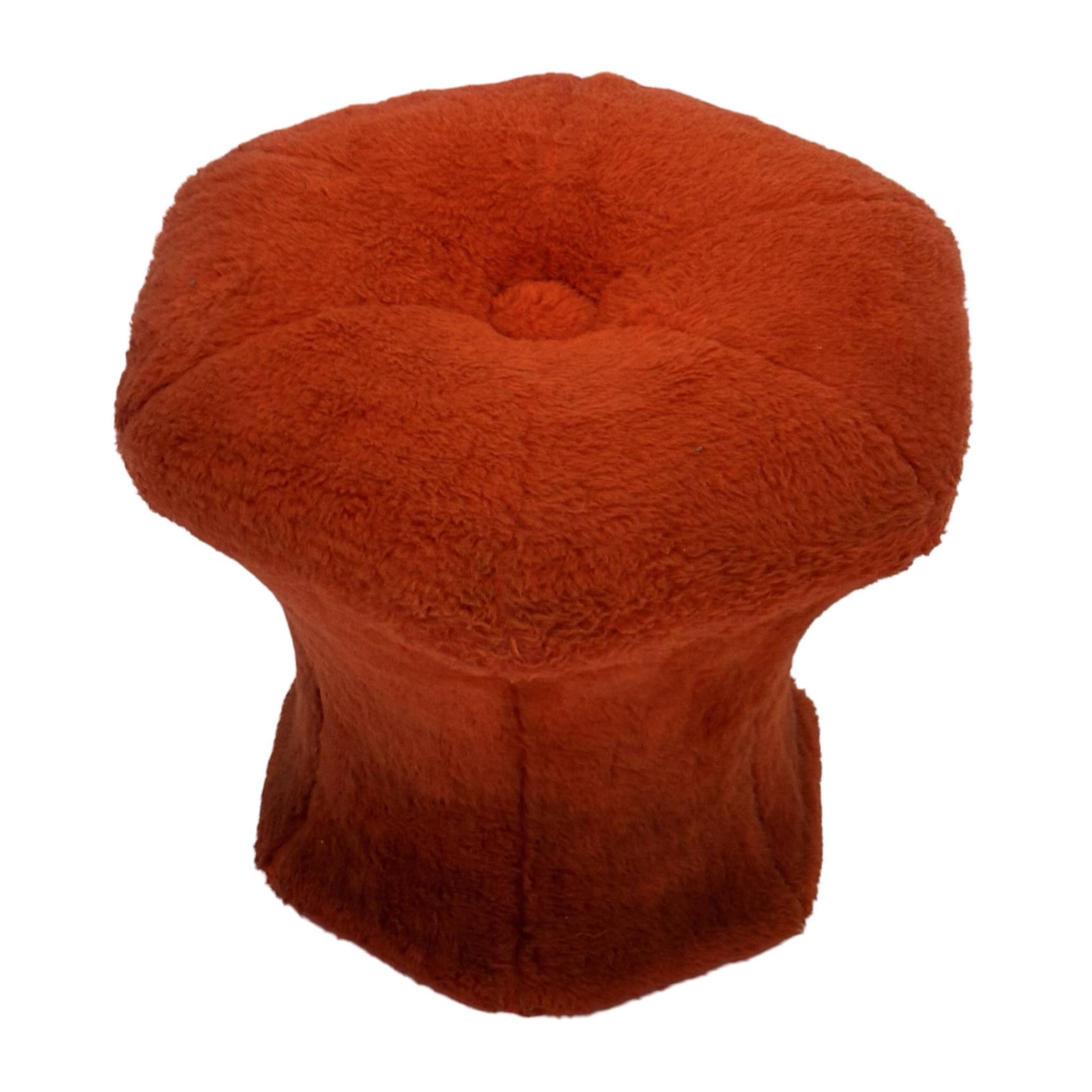 Pouf repose-pieds rond recouvert de peluche en forme de champignon vintage des années 60 et 70
