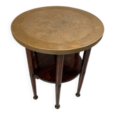 Table à six pieds de style Adolf Loos avec plaque en cuivre