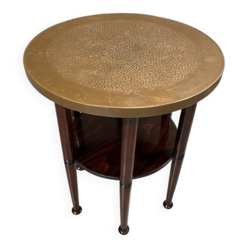 Table à six pieds de style Adolf Loos avec plaque en cuivre