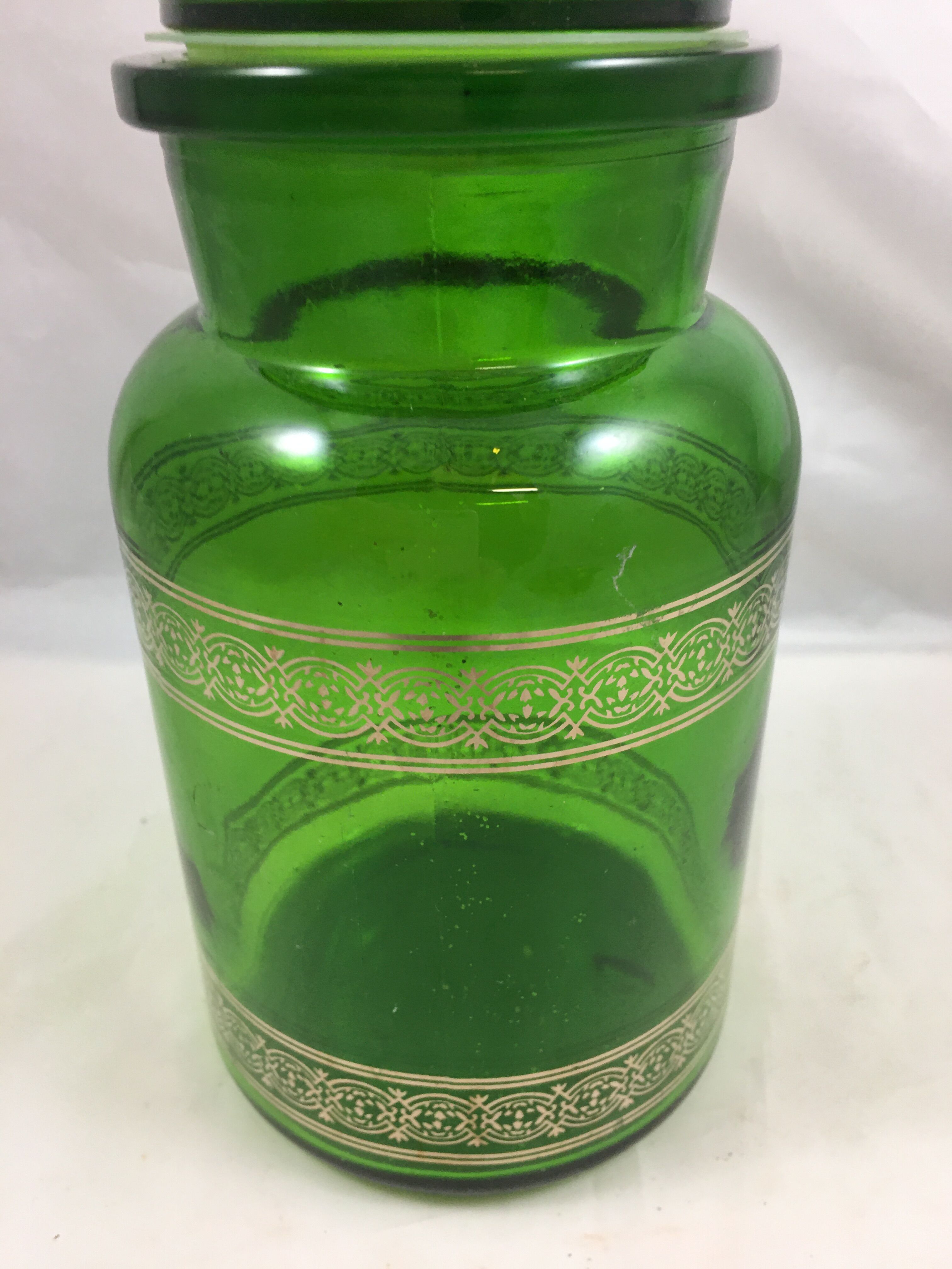 Pot apothecary pharmacy green and golden