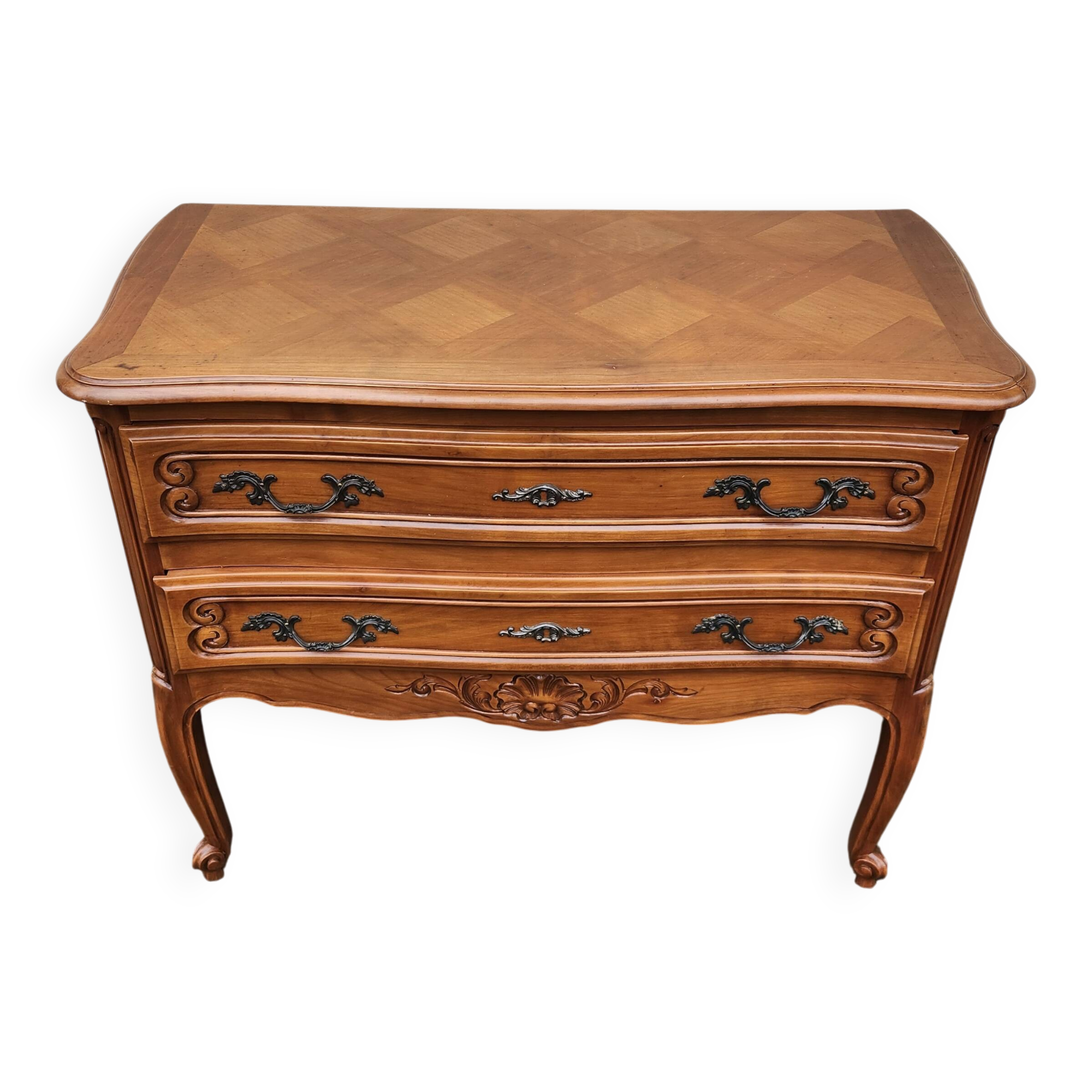Beautiful vintage wooden chest of drawers with 2 drawers.