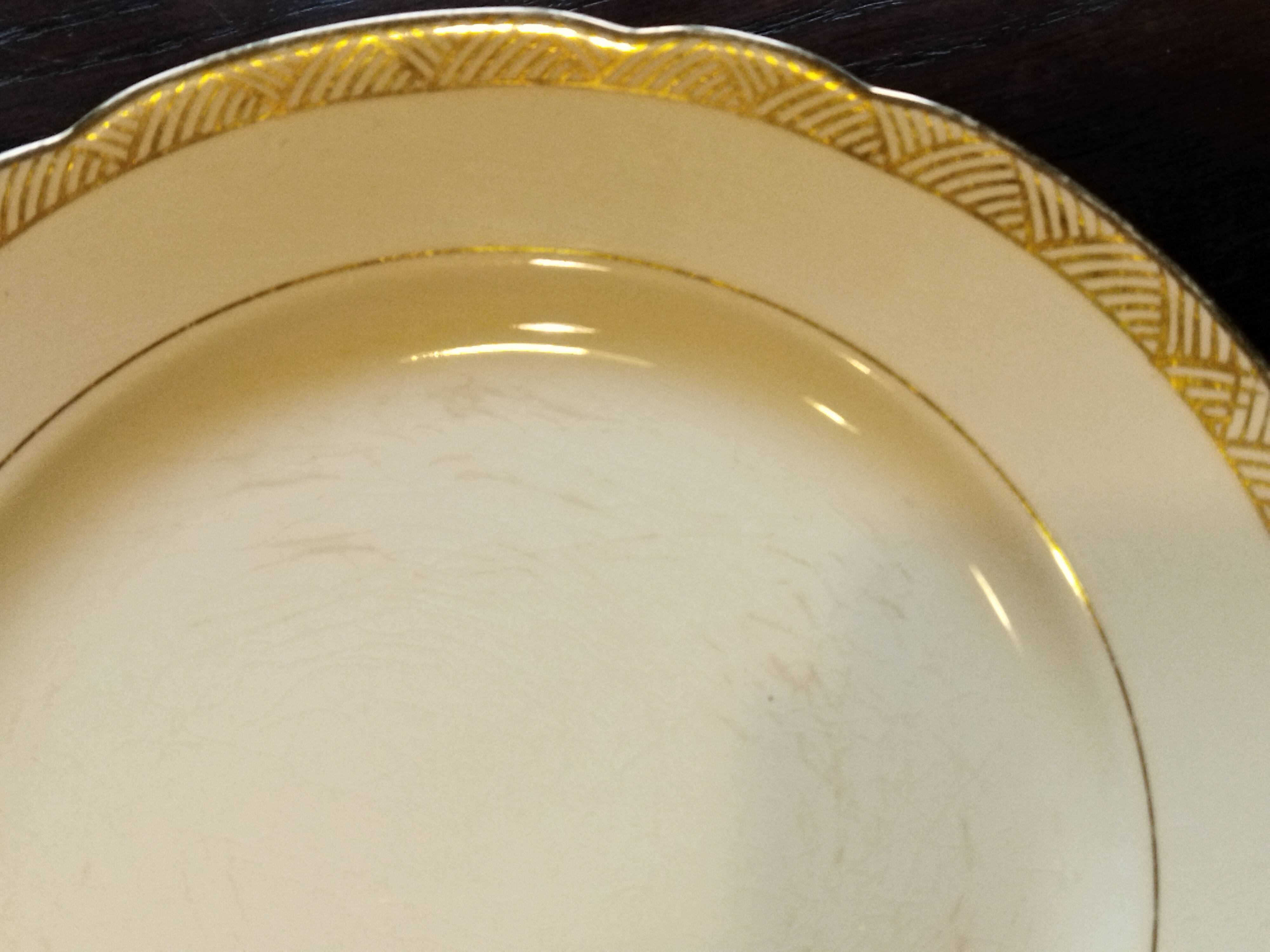 6 assiettes plates Villeroy & Boch Mettlach ivoire et or vintage 1950s