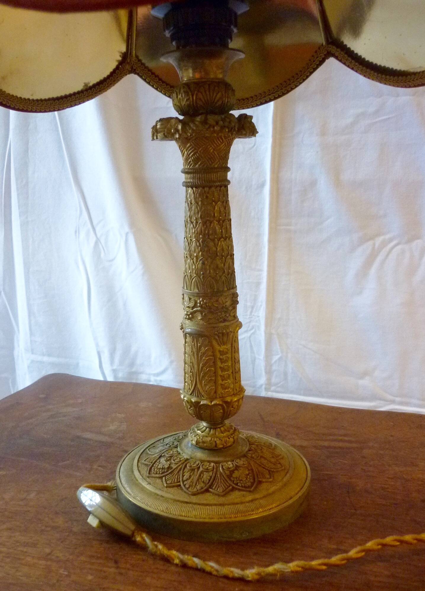 Lampe en bronze et velours 70 cm