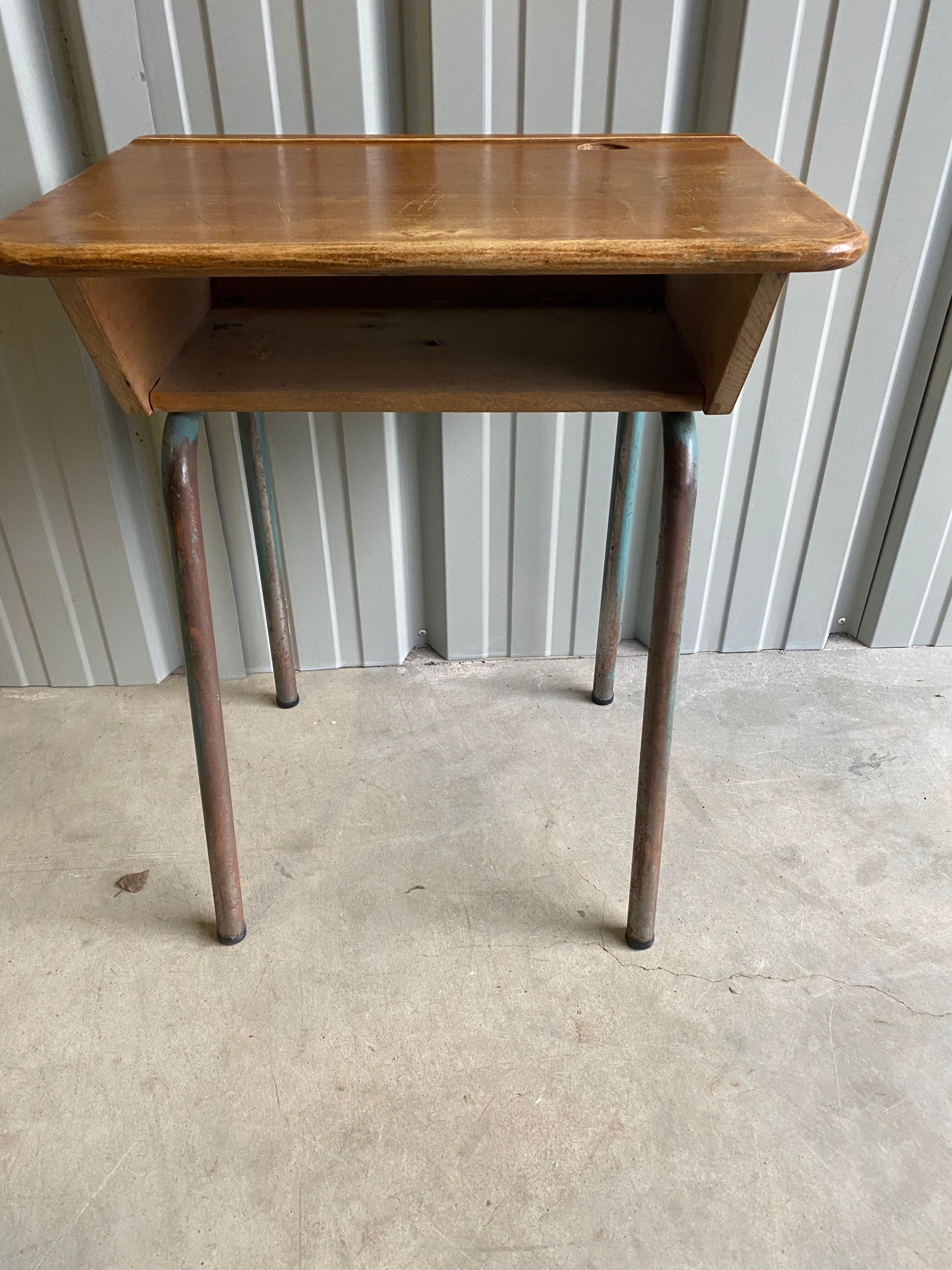 School desk and chair (1)