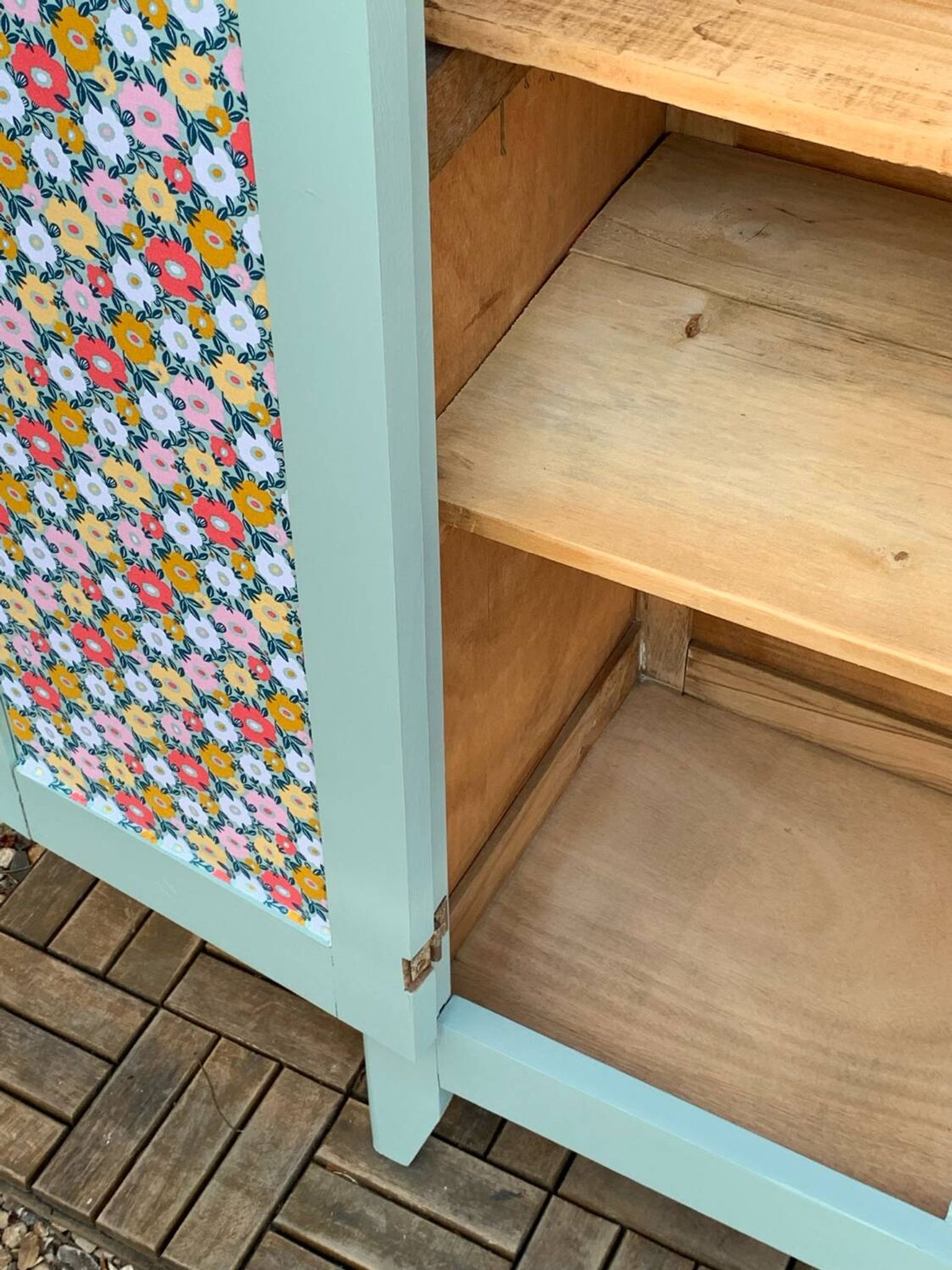 Armoire parisienne vintage bleu vert grisé